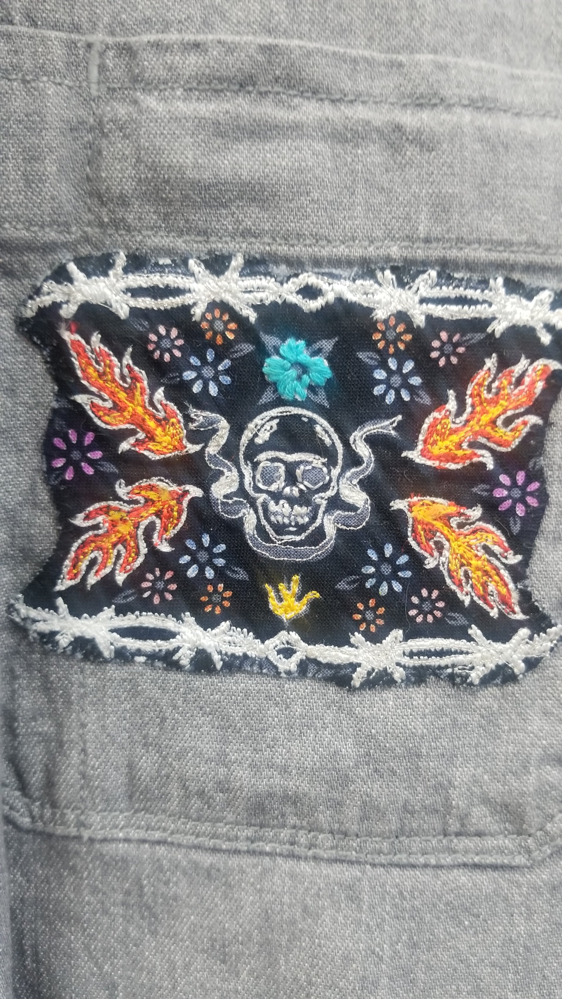 Memento Mori Kenneth Cole button up 