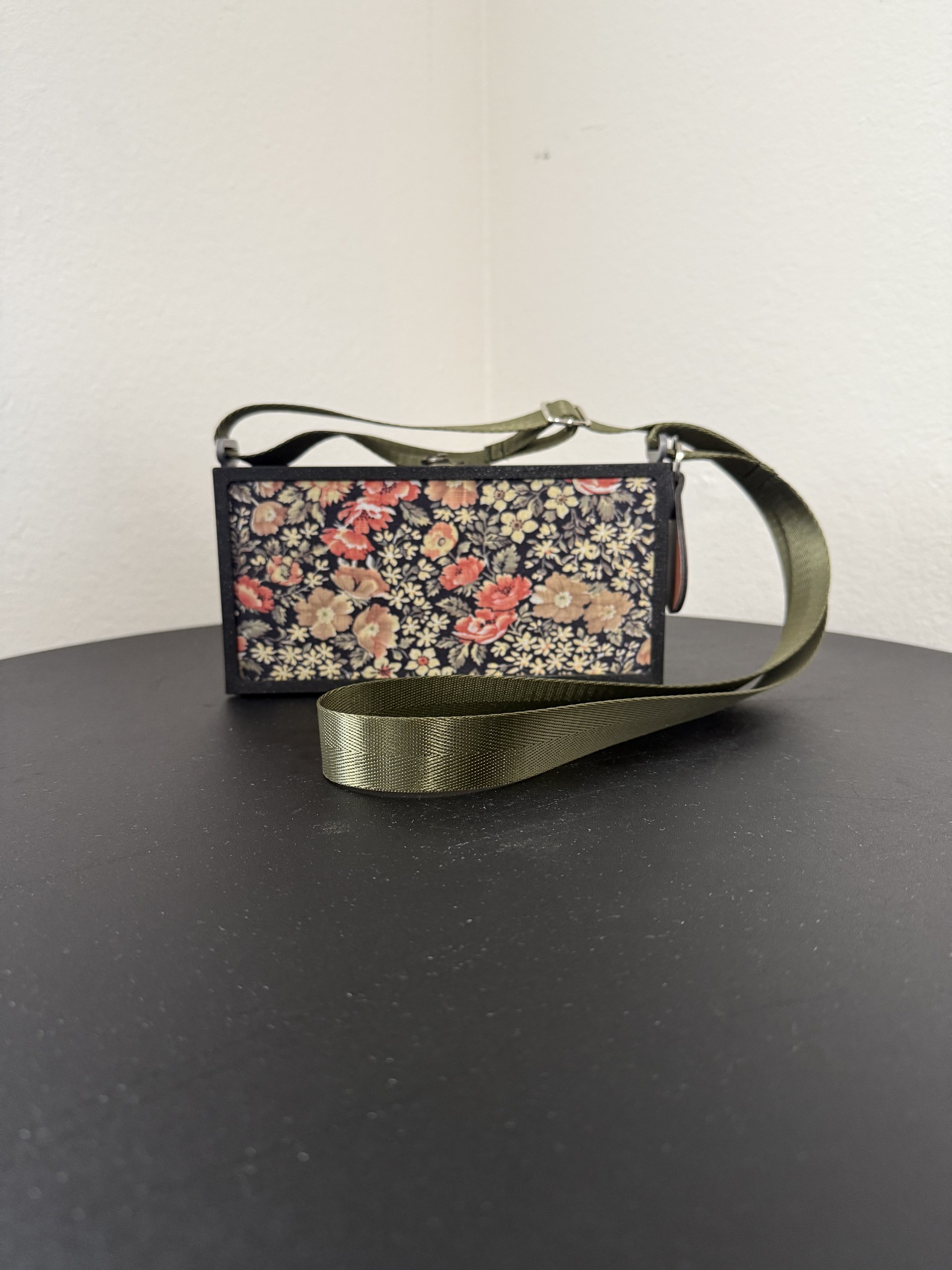 The Exhibit Purse — Dark Floral