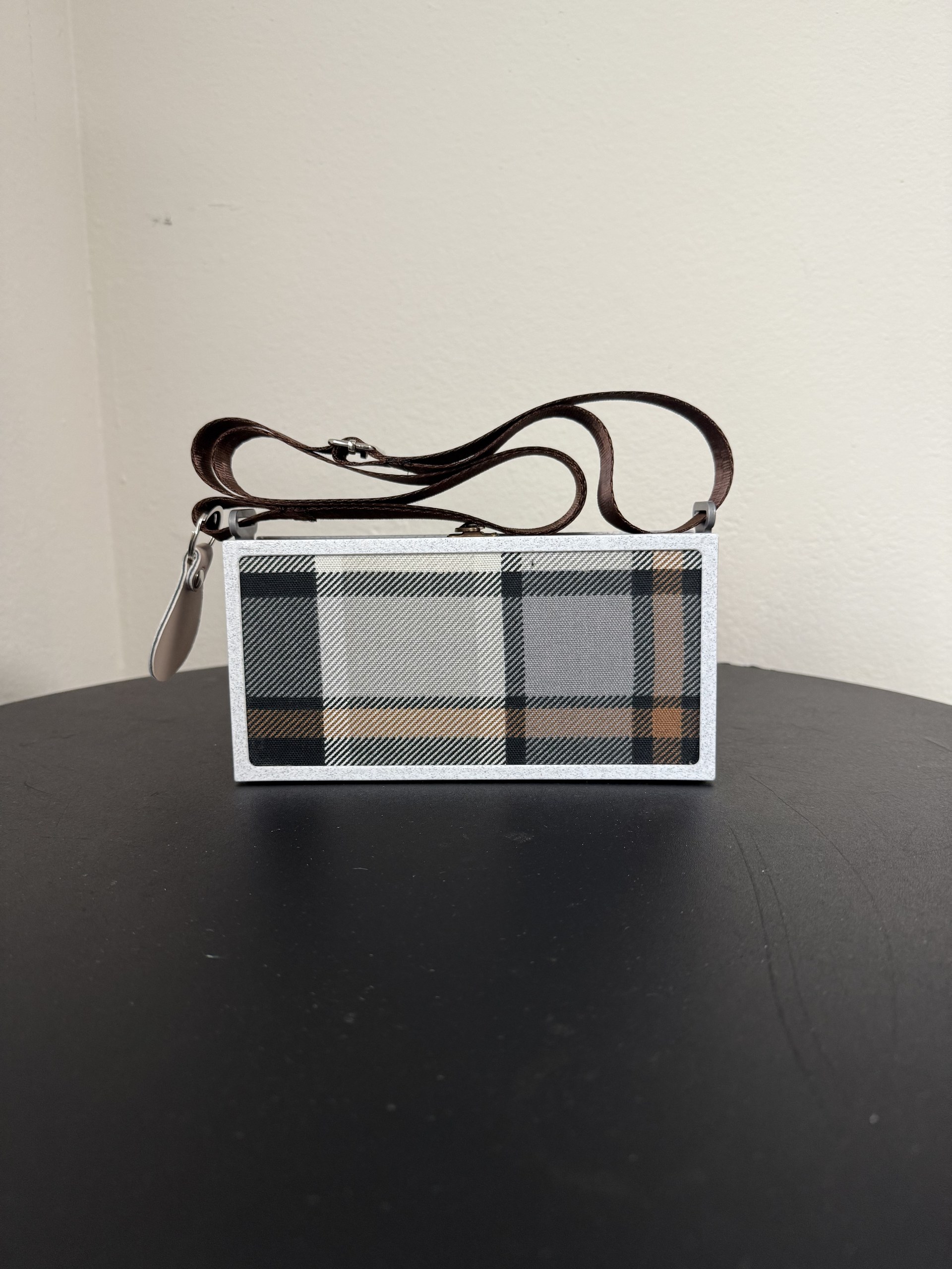 The Exhibit Purse — Grey Plaid